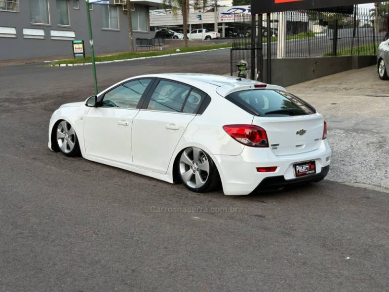 CHEVROLET - CRUZE - 2014/2014 - Branca - R$ 65.900,00