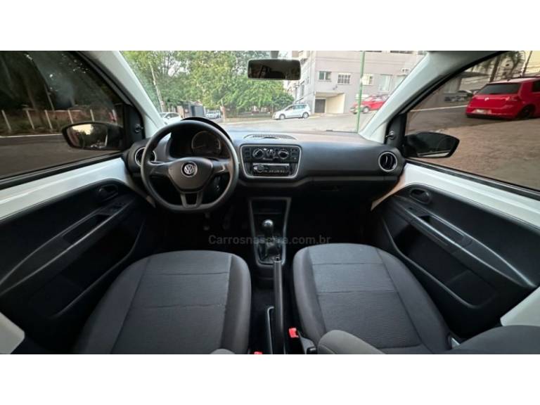 VOLKSWAGEN - UP - 2018/2018 - Branca - Sob Consulta