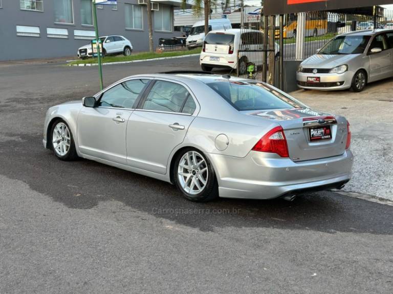 FORD - FUSION - 2010/2010 - Prata - R$ 45.900,00