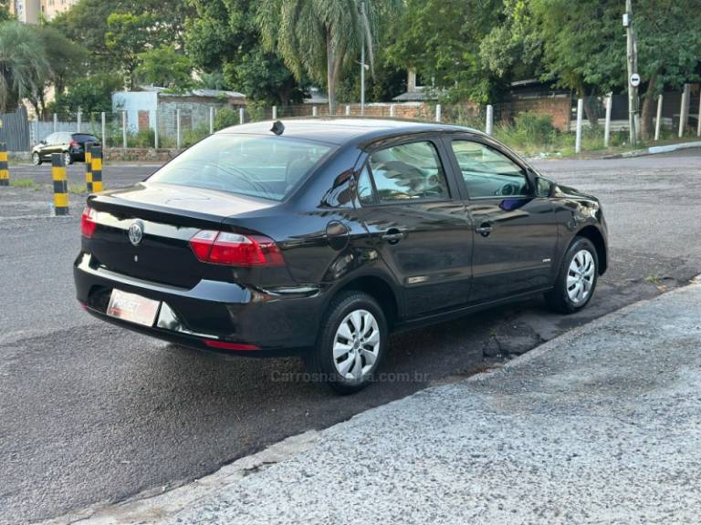 VOLKSWAGEN - VOYAGE - 2013/2013 - Preta - R$ 38.900,00
