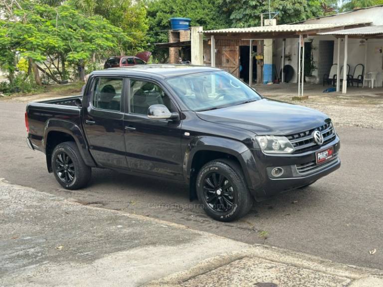 VOLKSWAGEN - AMAROK - 2012/2012 - Preta - R$ 69.900,00