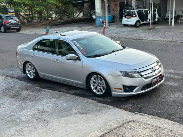 FORD - FUSION - 2010/2010 - Prata - R$ 45.900,00