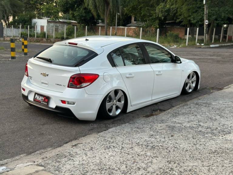 CHEVROLET - CRUZE - 2014/2014 - Branca - R$ 65.900,00