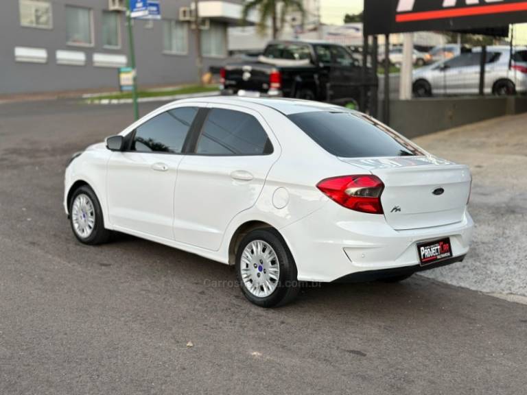 FORD - KA - 2020/2020 - Branca - R$ 45.900,00