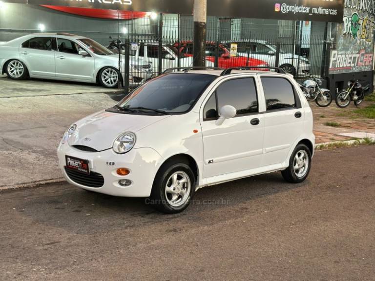 CHERY - QQ - 2015/2015 - Branca - R$ 26.900,00