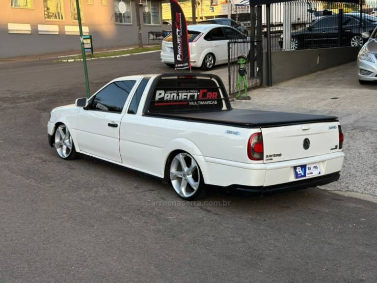 VOLKSWAGEN - SAVEIRO - 2009/2009 - Preta - R$ 39.900,00