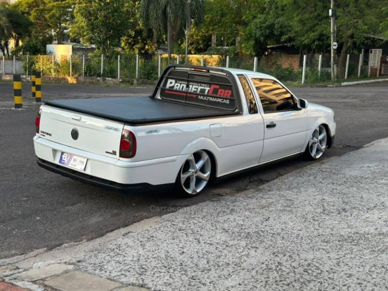 VOLKSWAGEN - SAVEIRO - 2009/2009 - Preta - R$ 39.900,00